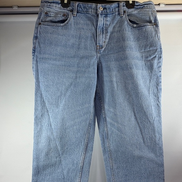 Abercrombie & Fitch Light Blue Women's The Straight Mid Rise - Picture 1 of 6